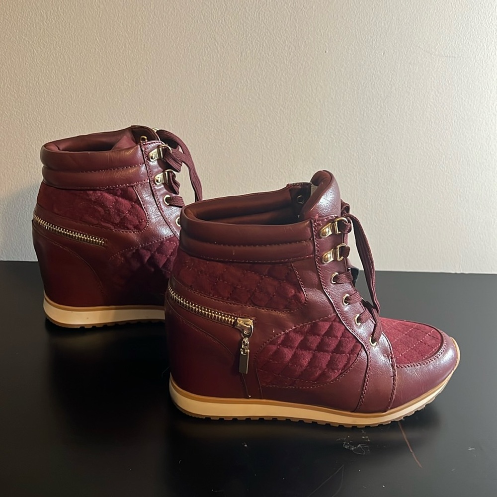 shoedazzle burgundy boots